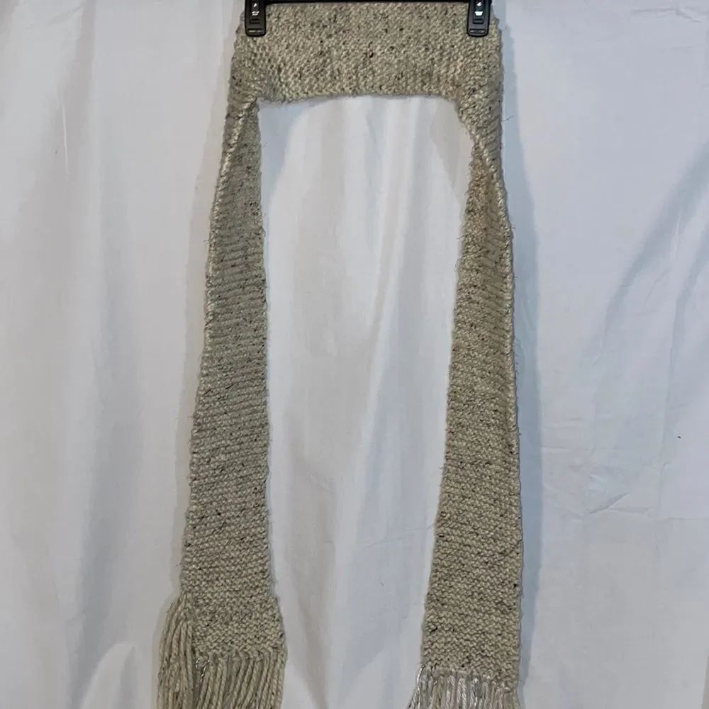 Knit scarf 